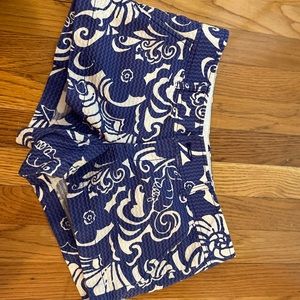 Lilly Pulitzer Walsh short